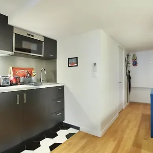Le Marais By Prestige , Paris France